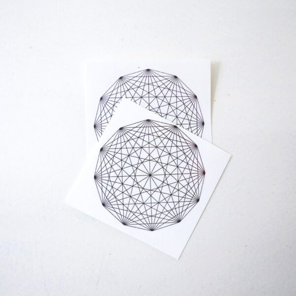 ROUND GEOMETRIC ORNAMENT BLACK - Image 2
